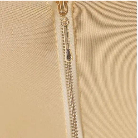 NWOT Halter Zip Front Cropped Tank Top - Picture 3 of 3